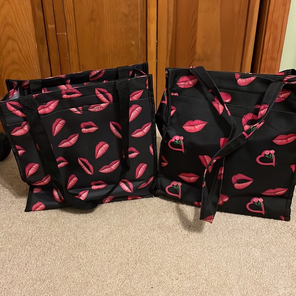 Luggage Set with Fun Design - Picture 4 of 6